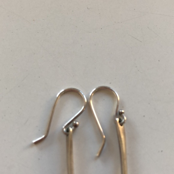 Artisan designed & made silver three stone drop earrings at a great price - Picture 4 of 4